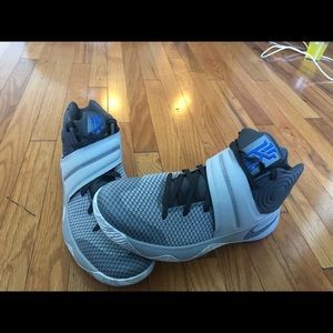 Nike Kyrie 2’s